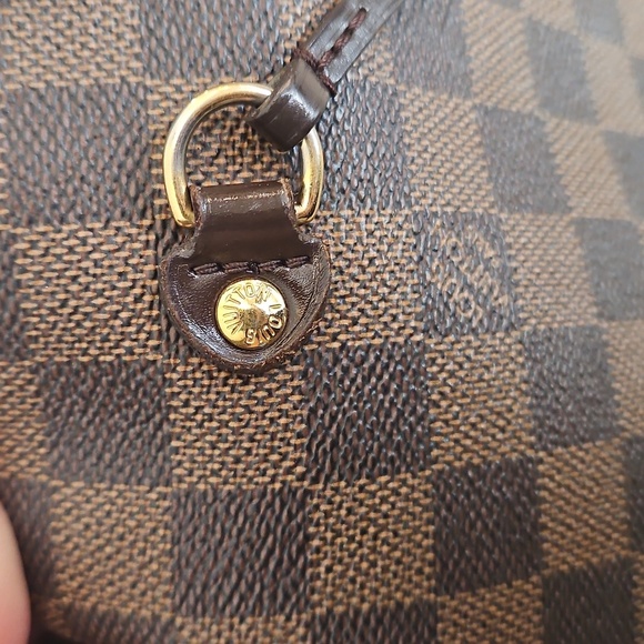 Louis Vuitton Damier Ebene Neverfull - Picture 7 of 16